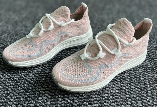 Shoes with a sock-like edge