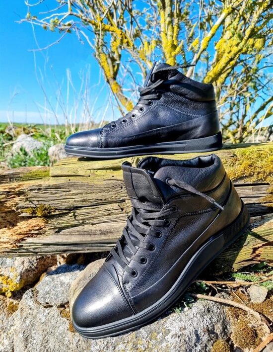 Apavi ar plīša siltinājumu